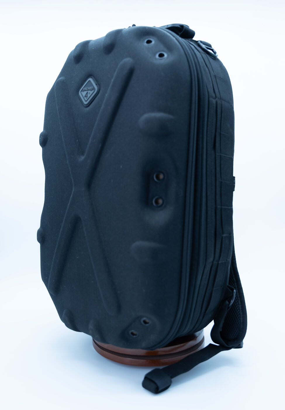 Hazard 4 Pillbox 29.5L — bolsillo lateral abierto (pieza real en venta)