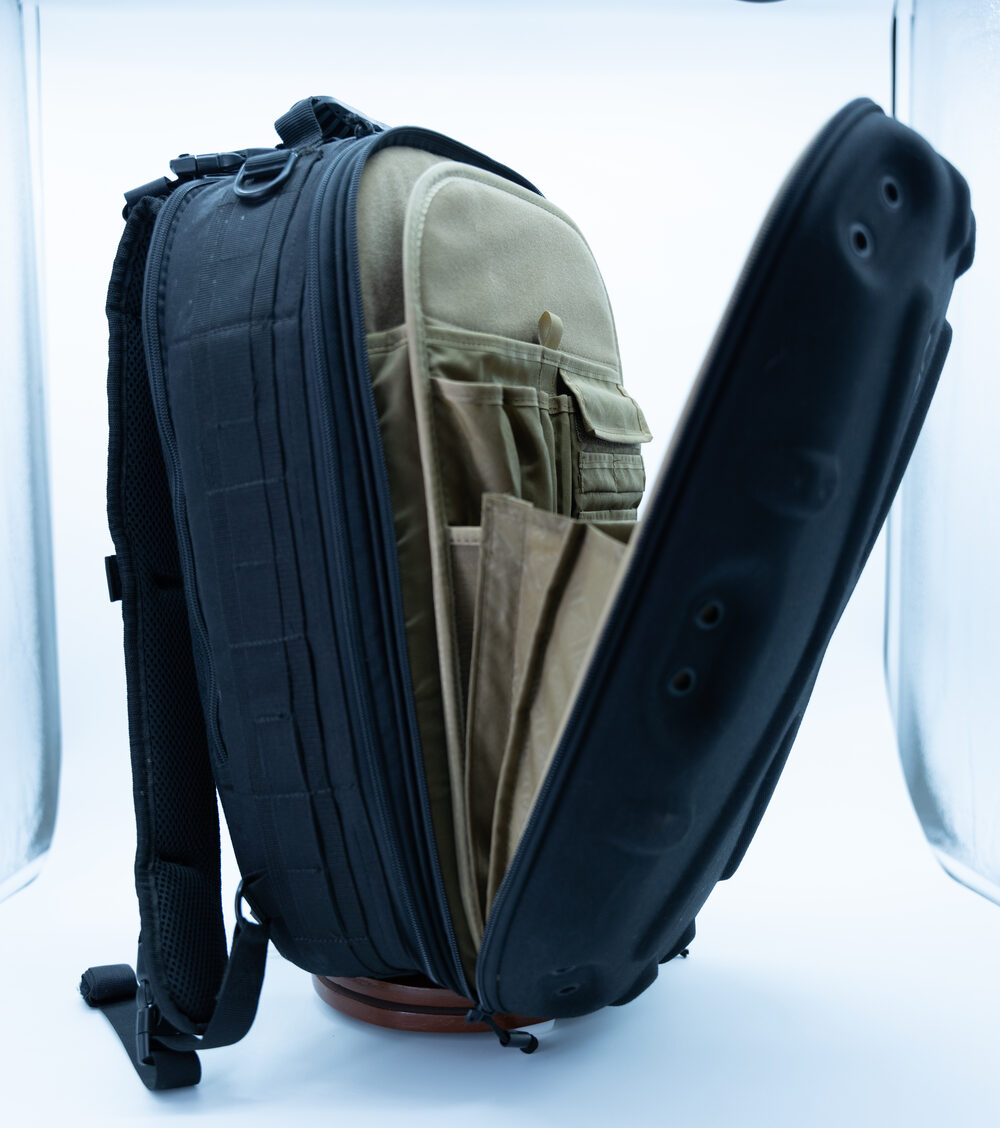 Hazard 4 Pillbox 29.5L — divisores internos (pieza real en venta)