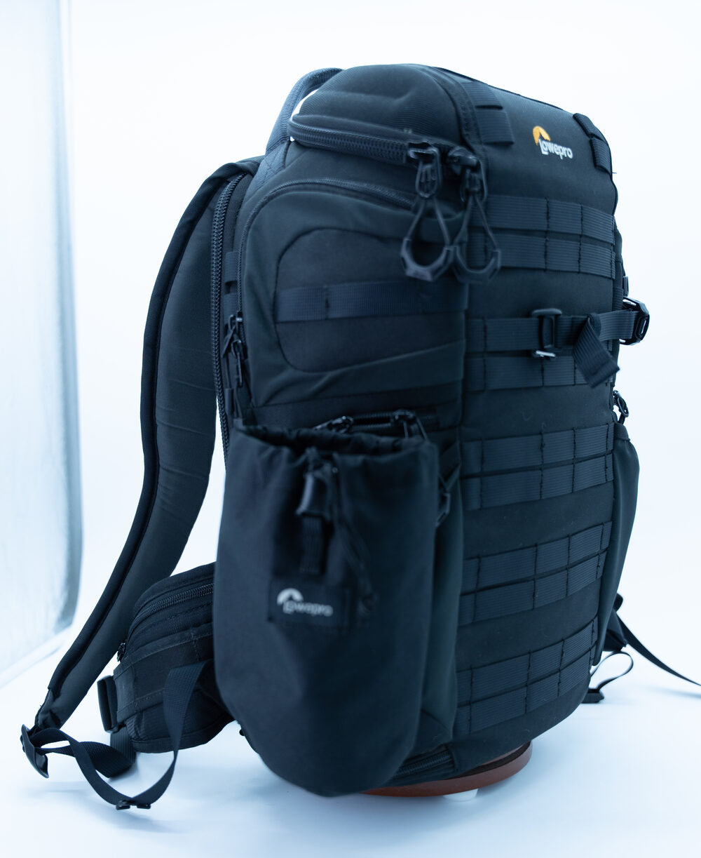 Lowepro ProTactic BP 350 AW III — espalda y correas (pieza real en venta)