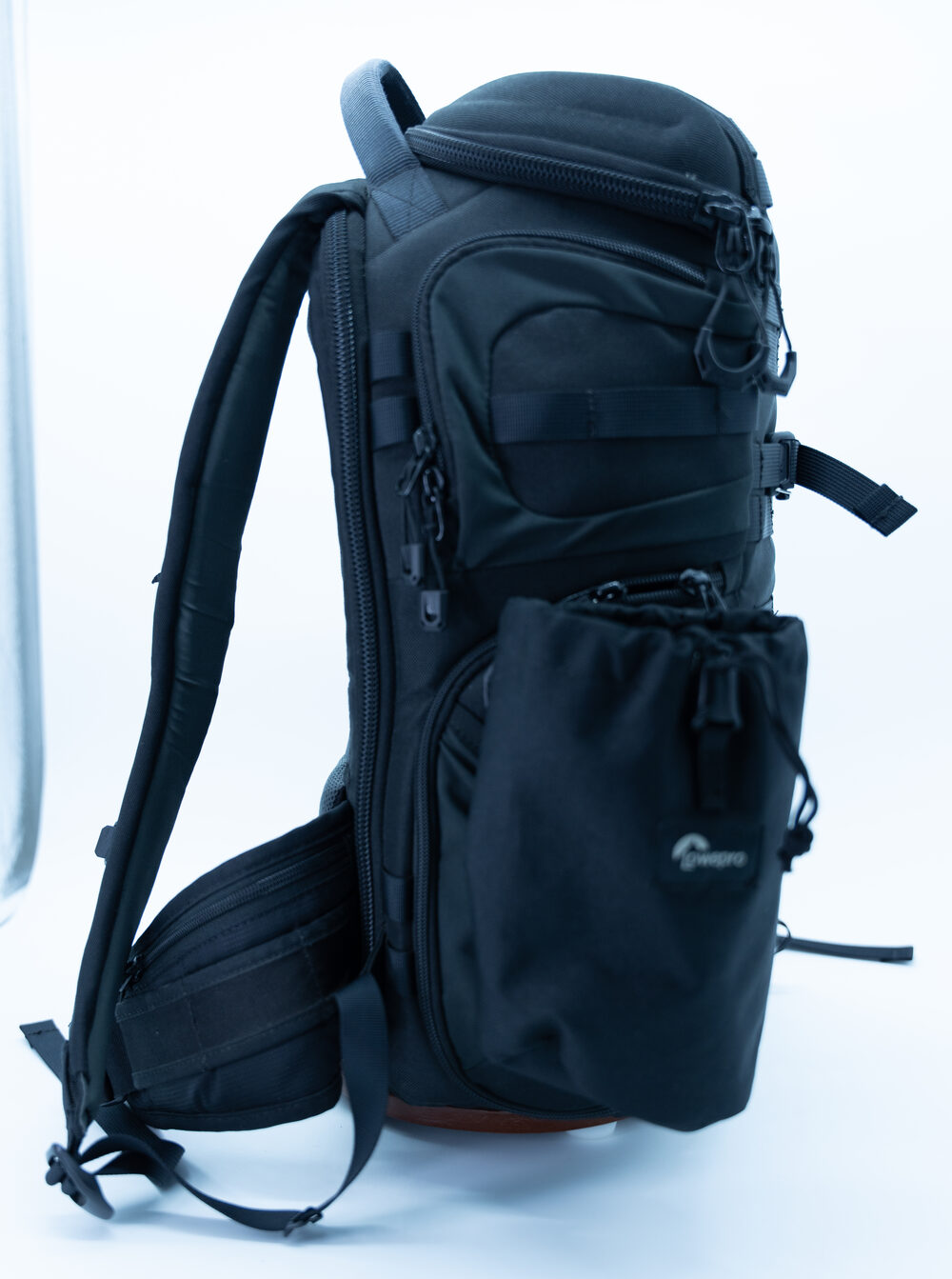 Lowepro ProTactic BP 350 AW III — acceso superior abierto (pieza real en venta)