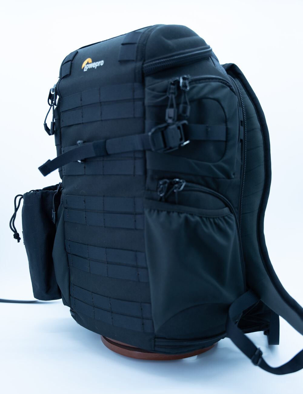 Lowepro ProTactic BP 350 AW III — compartimento laptop (pieza real en venta)