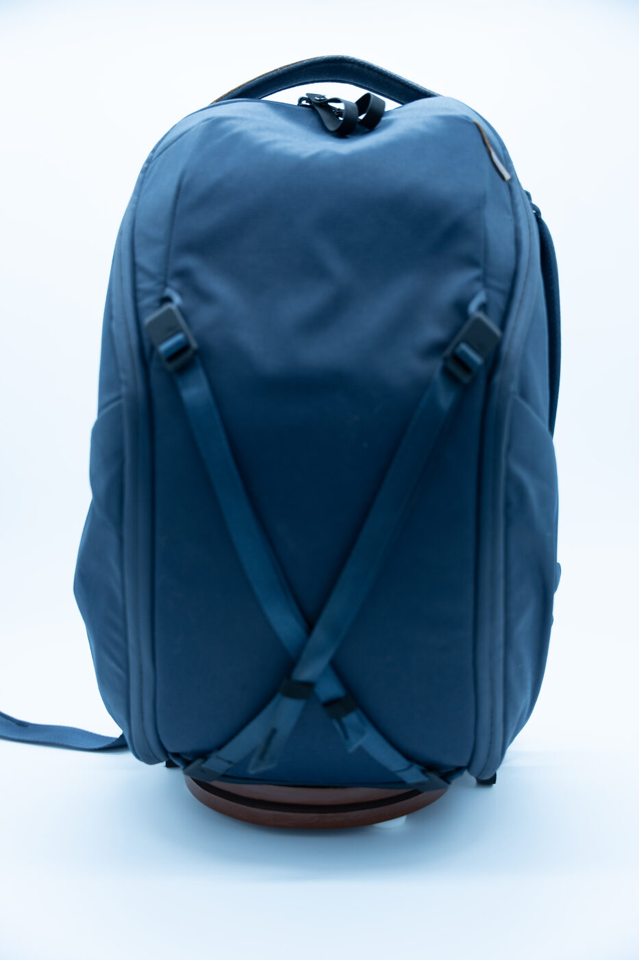 Peak Design Everyday Backpack Zip — vista frontal (pieza real en venta)