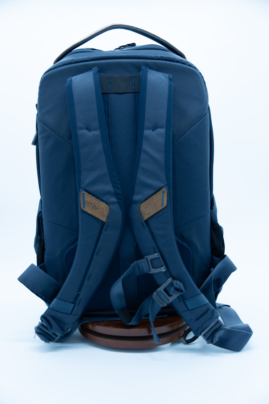 Peak Design Everyday Backpack Zip — perfil (pieza real en venta)