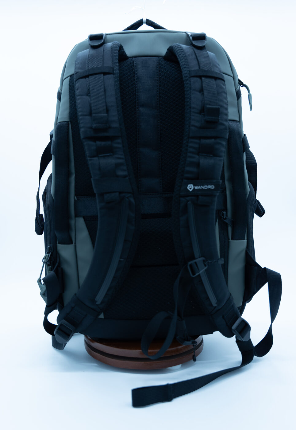 WANDRD Stratus Photo 18L — perfil (pieza real en venta)